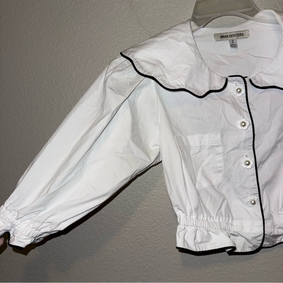 Urban Outfitters Lovers’ Lane Collared Blouse - Picture 6 of 9